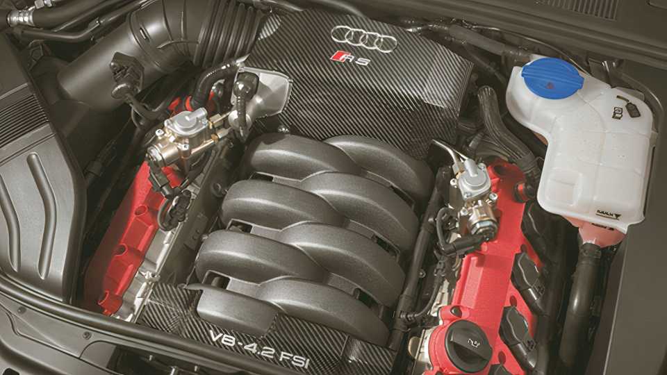 2008 Audi RS4 Sedan Pricing, Photos & Specs