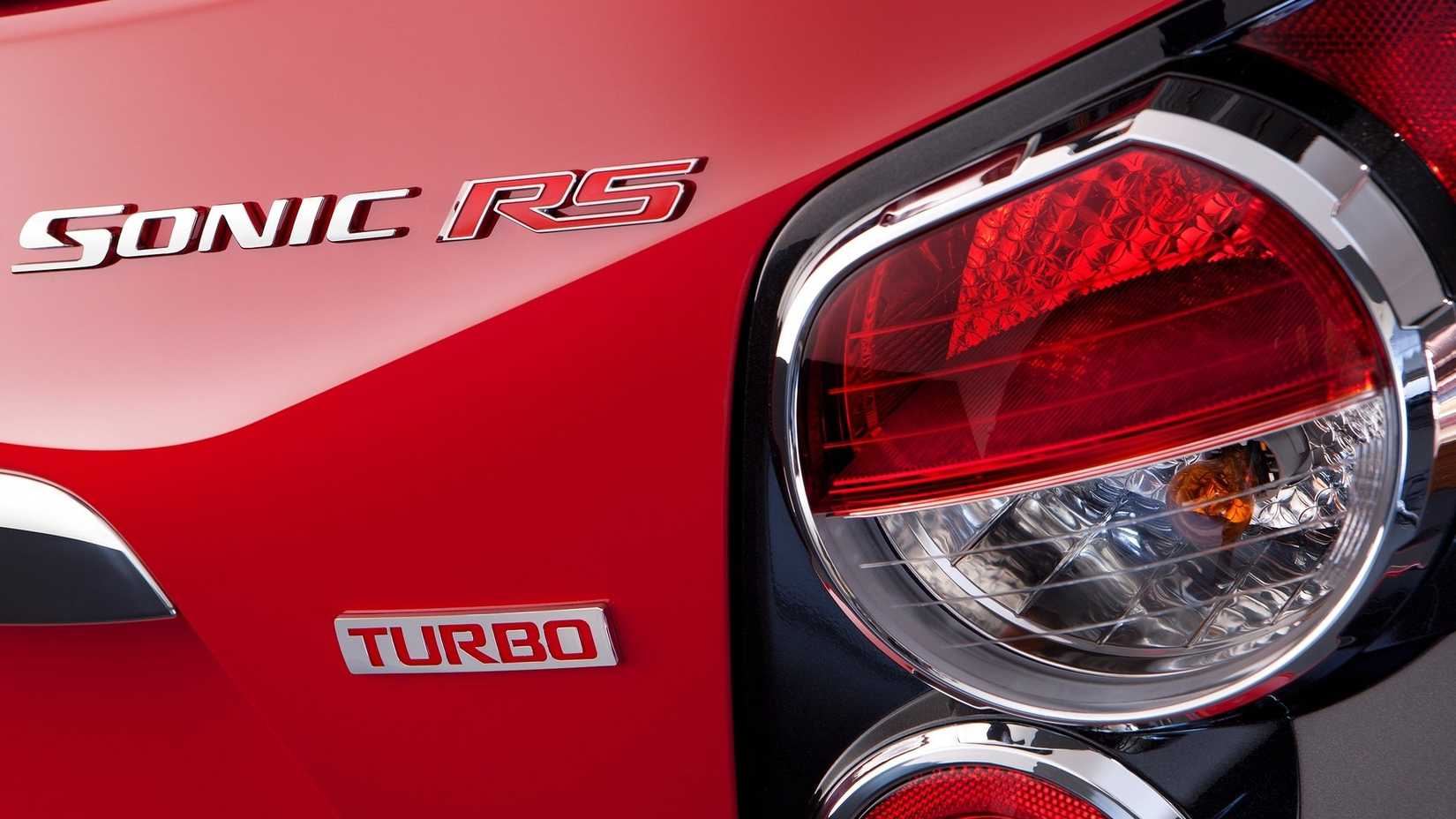 2013 Chevrolet Sonic RS rear badge detail
