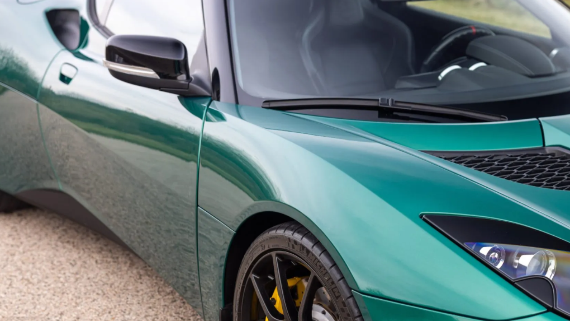 10 Mid-Engined Cars With Rear Seats