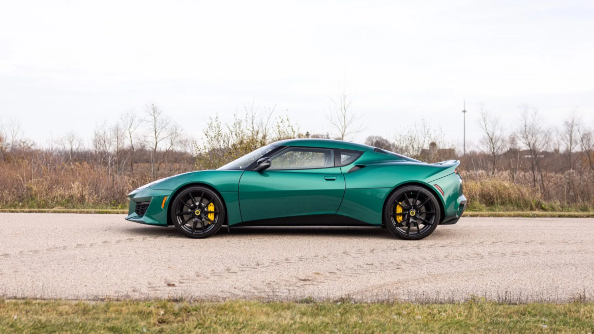 10 Mid-Engined Cars With Rear Seats