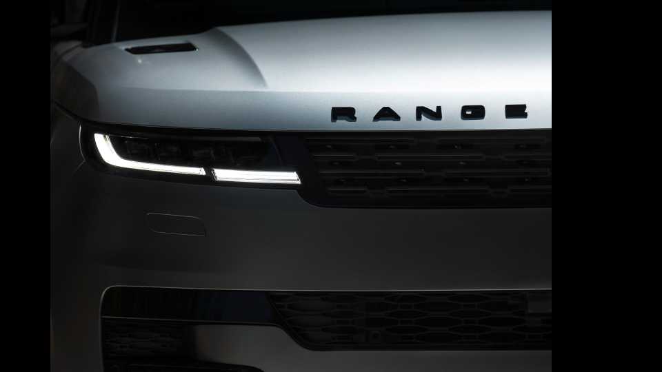 2024 Land Rover Range Rover Sport Pricing, Photos & Specs