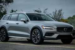 2024 Volvo V60 Cross Country - exterior