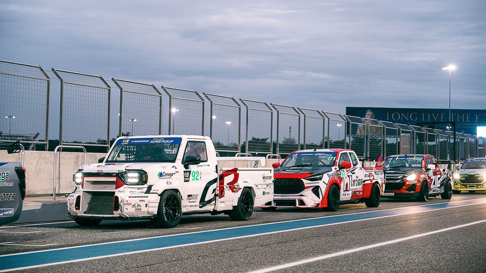 Why This Diesel-Powered Toyota Is The Coolest Racing Truck In The World