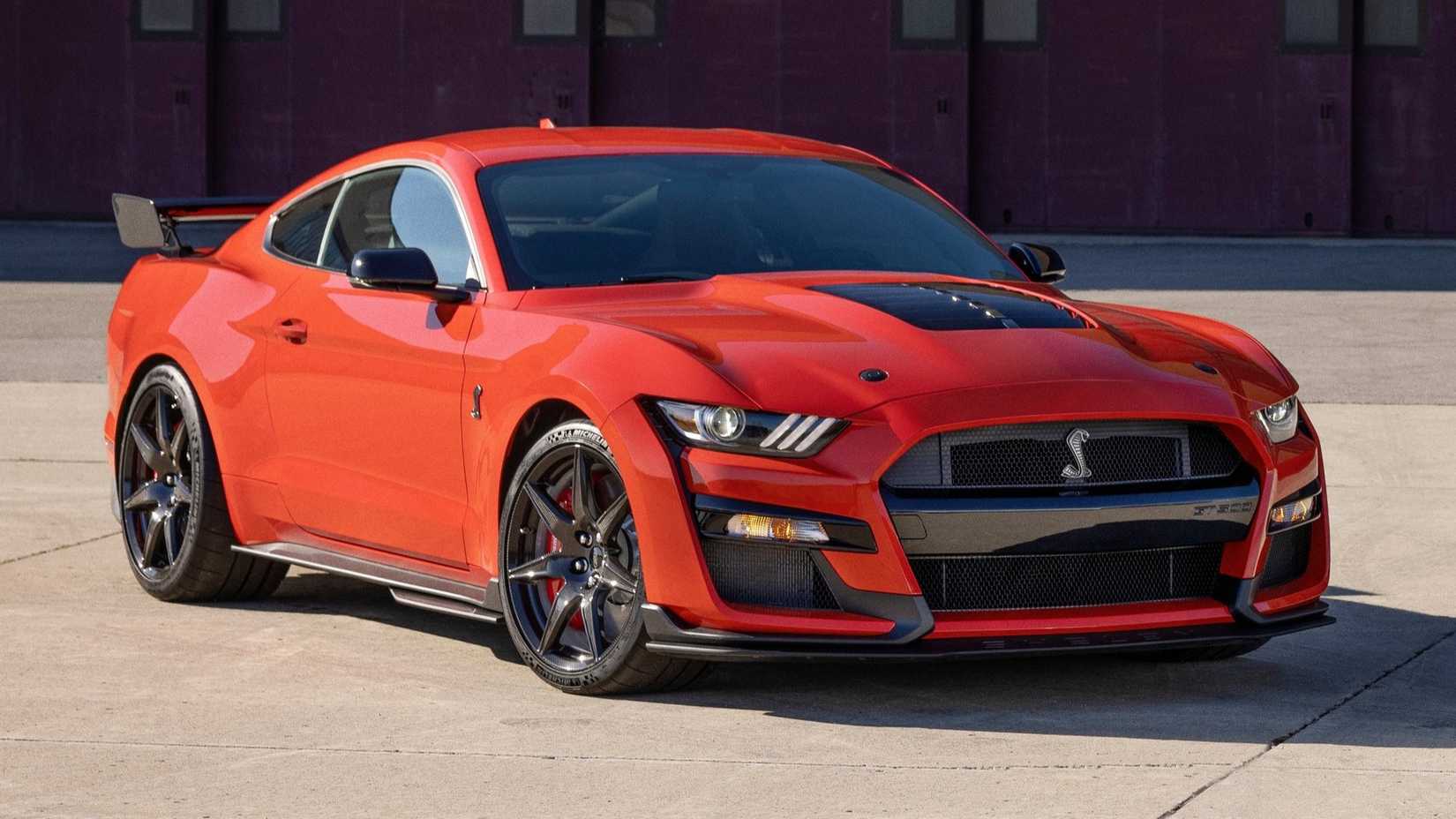 Shelby GT500 front