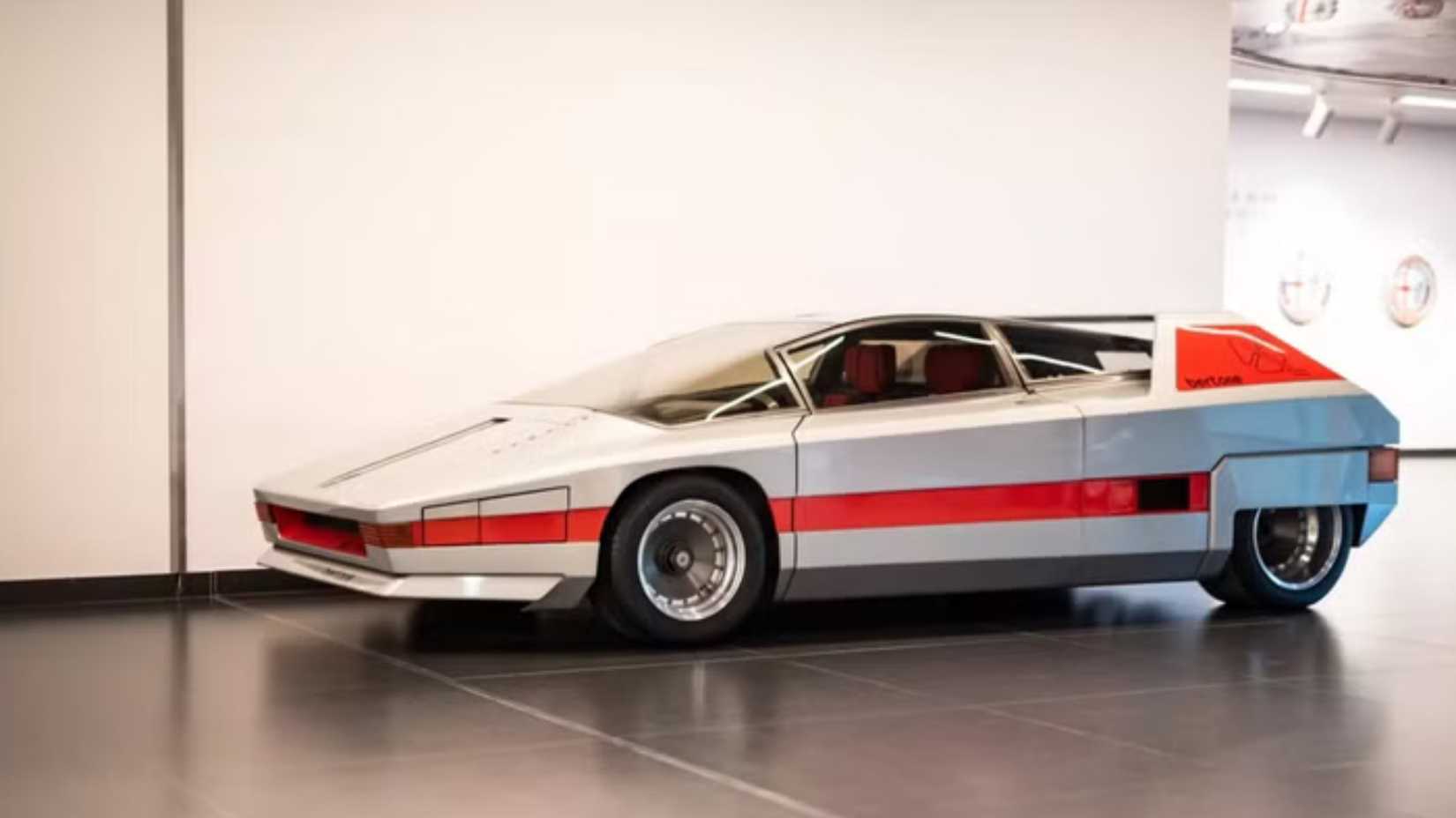 The Iguana Is A Mid-Engine Alfa Romeo That Weighs Less Than A Miata