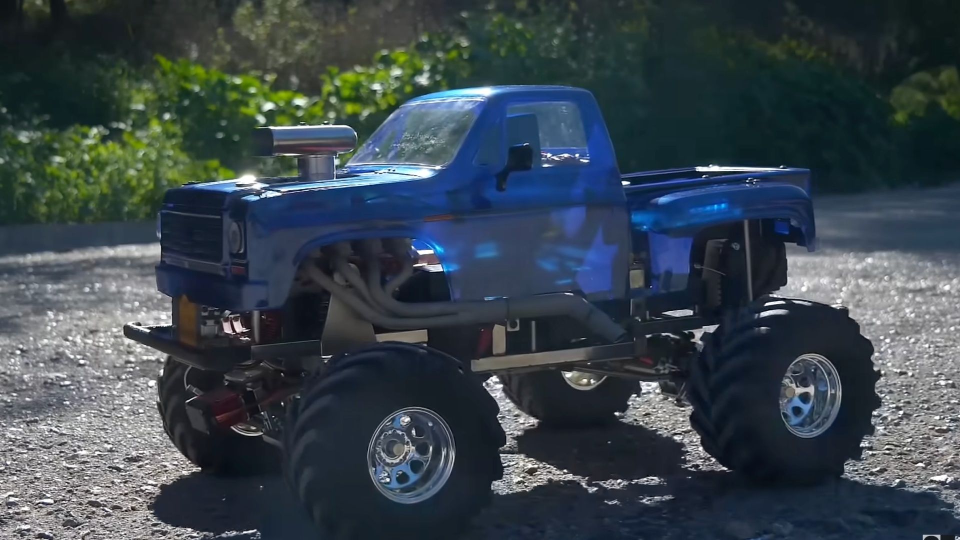 Money Buys Happiness With This V8-Powered Remote-Control Monster Truck