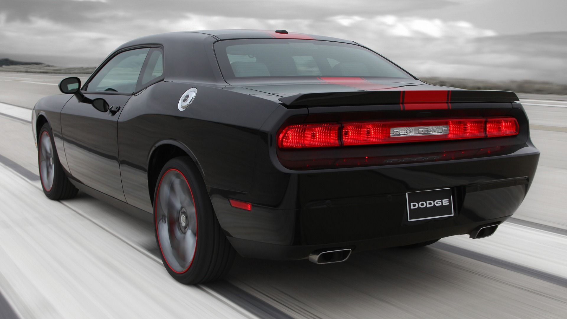 Challenger vs Charger: Differences Between Dodge's Iconic Muscle Cars