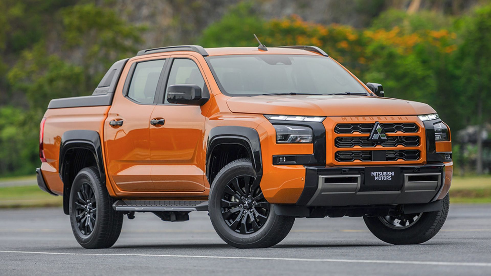 Honda oficjalnie zyskuje średni pickup na ramie dzięki współpracy z Mitsubishi