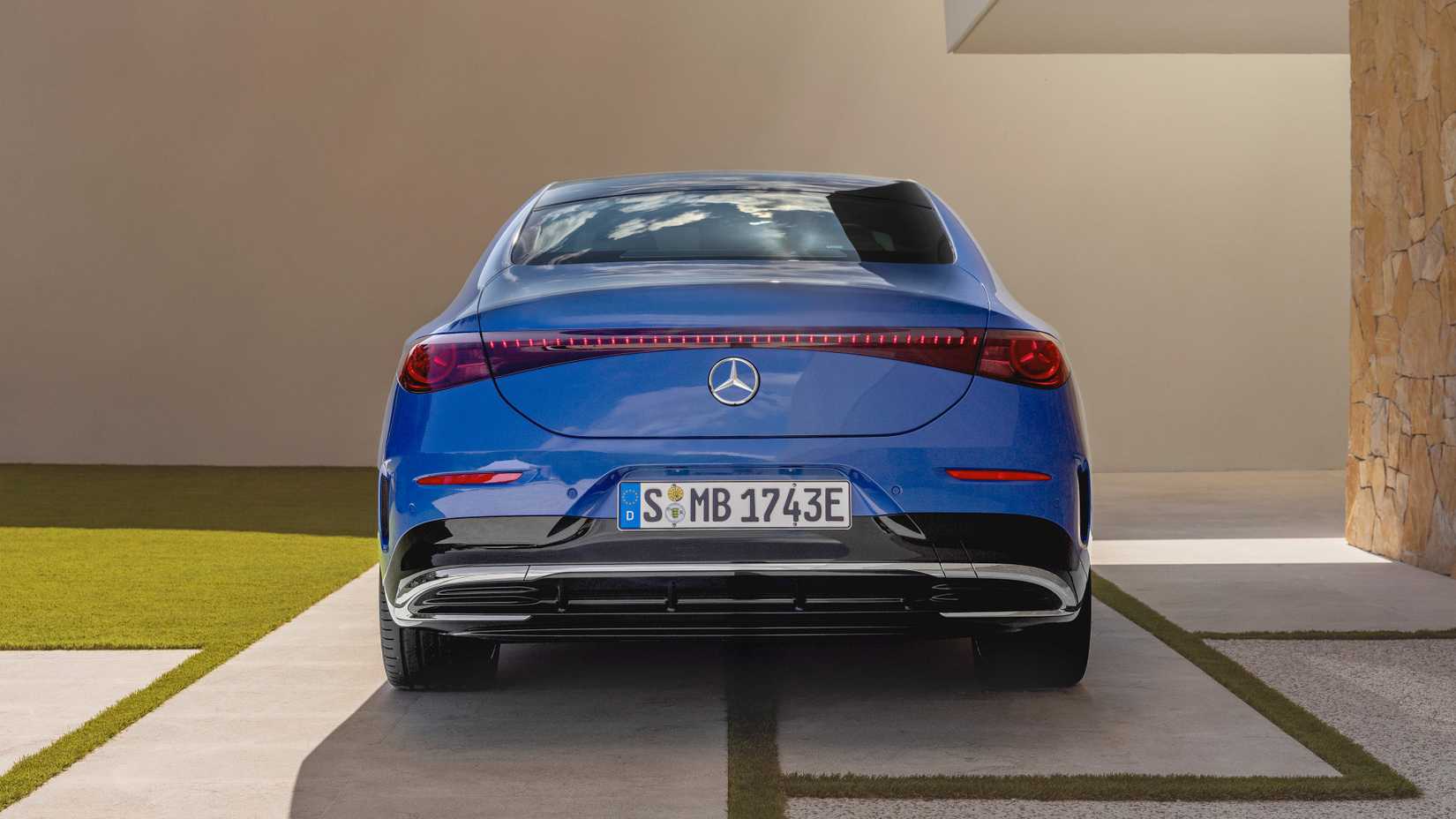 All-New Mercedes-Benz CLA Arrives With Astonishing Abilities