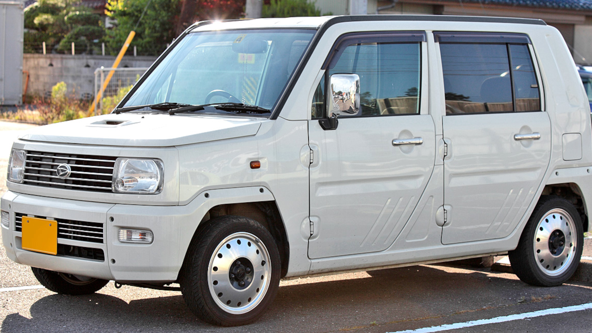 daihatsu naked