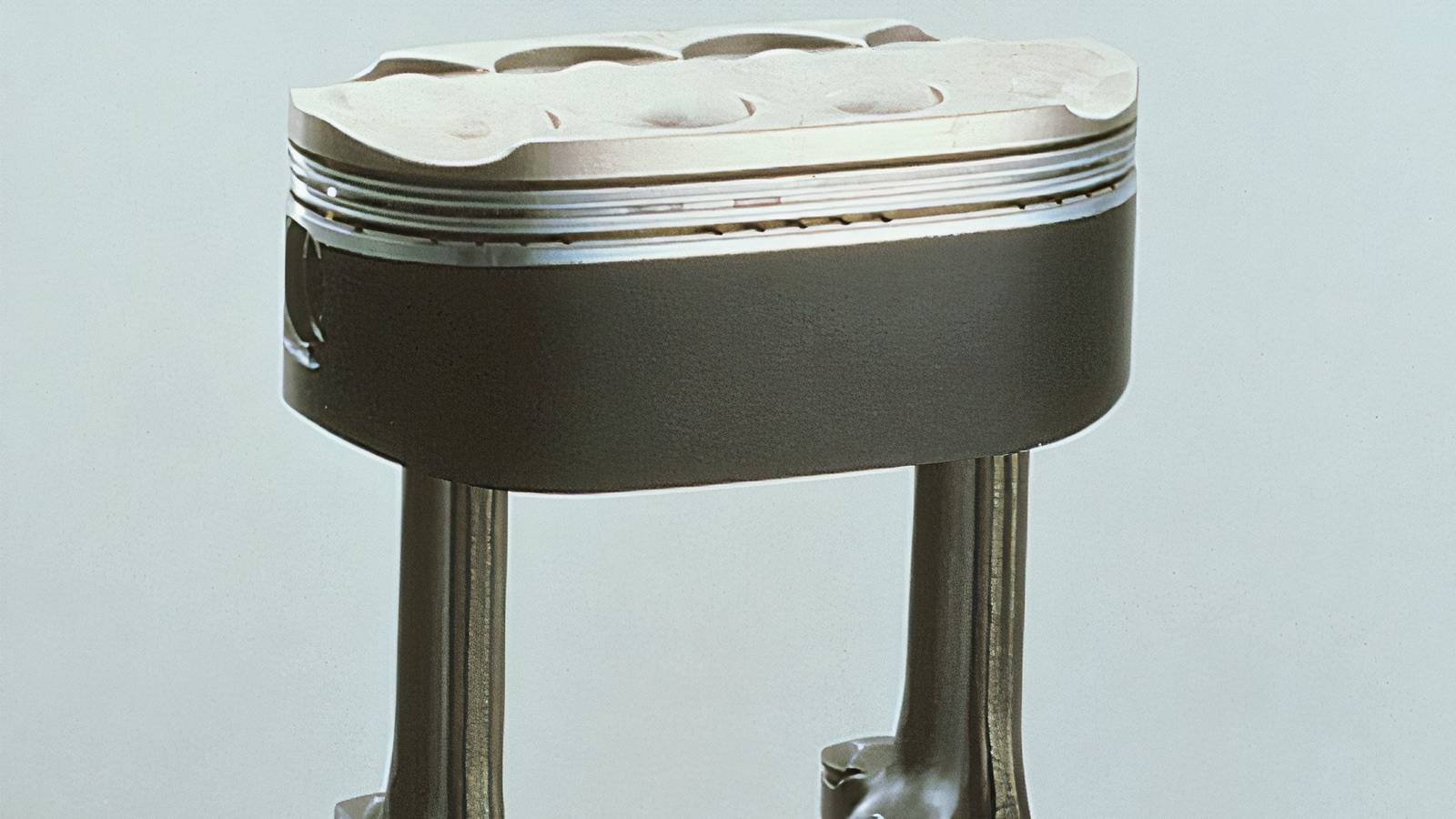 Think Ferrari's Oval-Shaped Pistons Are Weird? Honda Beat Them To It