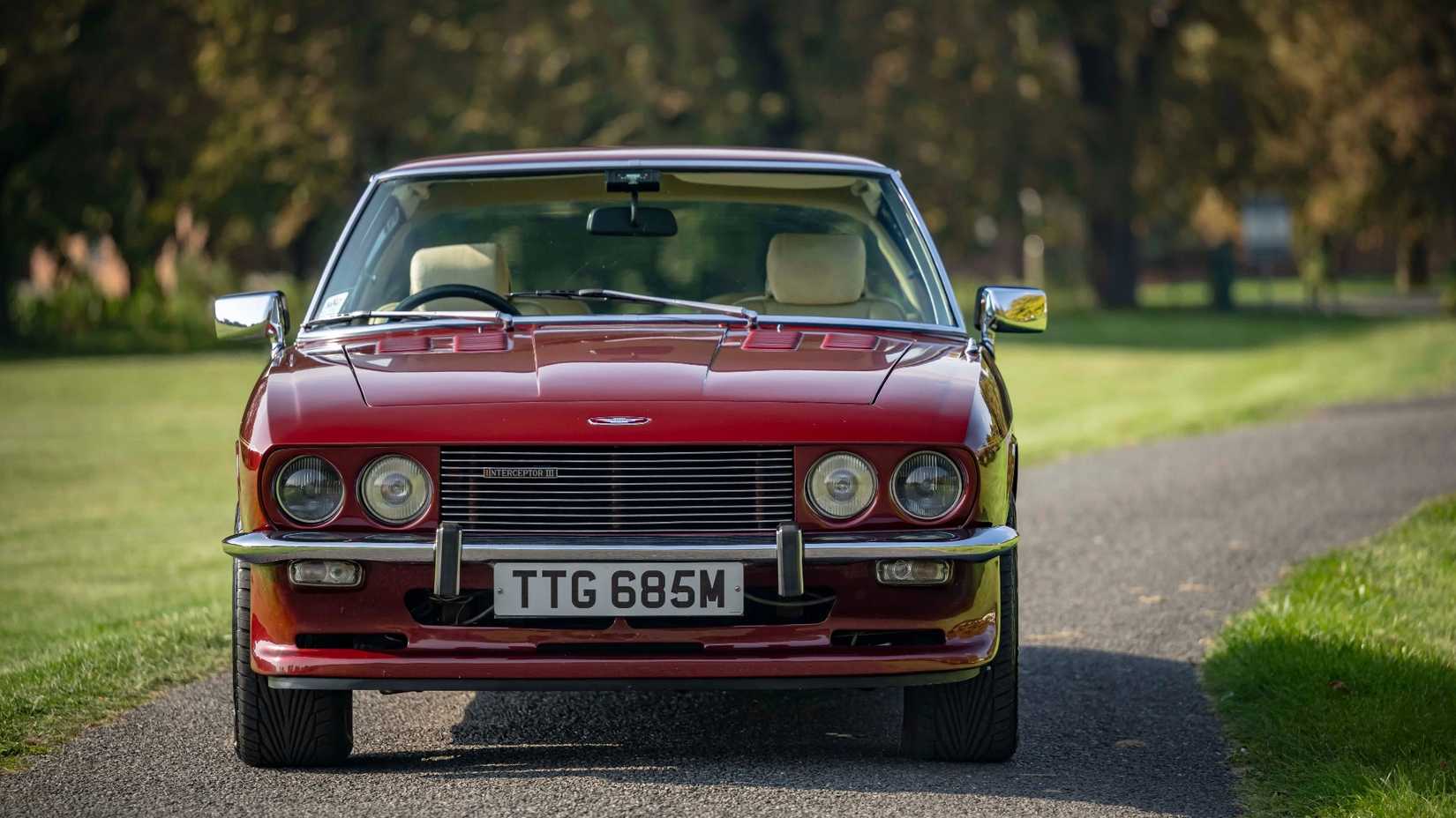 Interceptor Auto Jensen Interceptor: The Classic GT Car with American Muscle and Italian ...