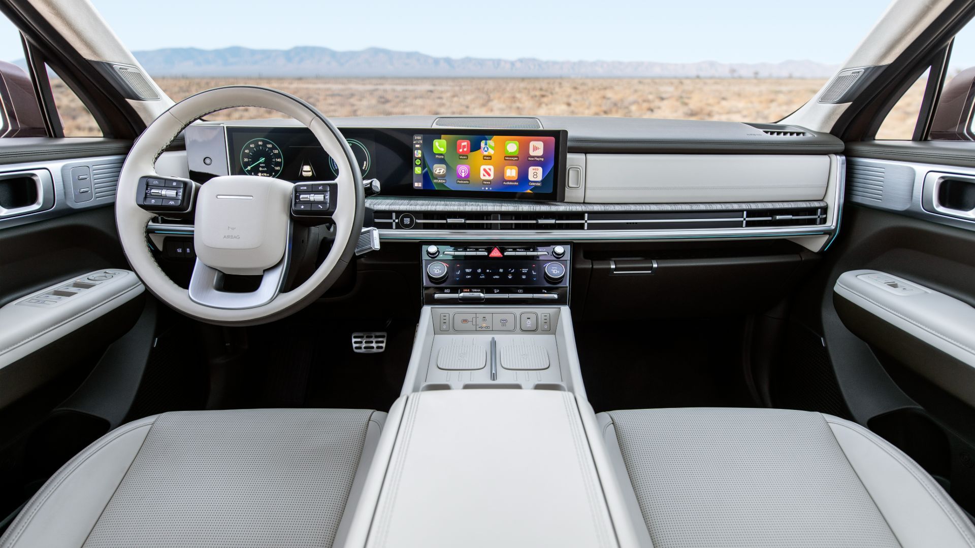 2025 Hyundai Santa Fe Interior Photos