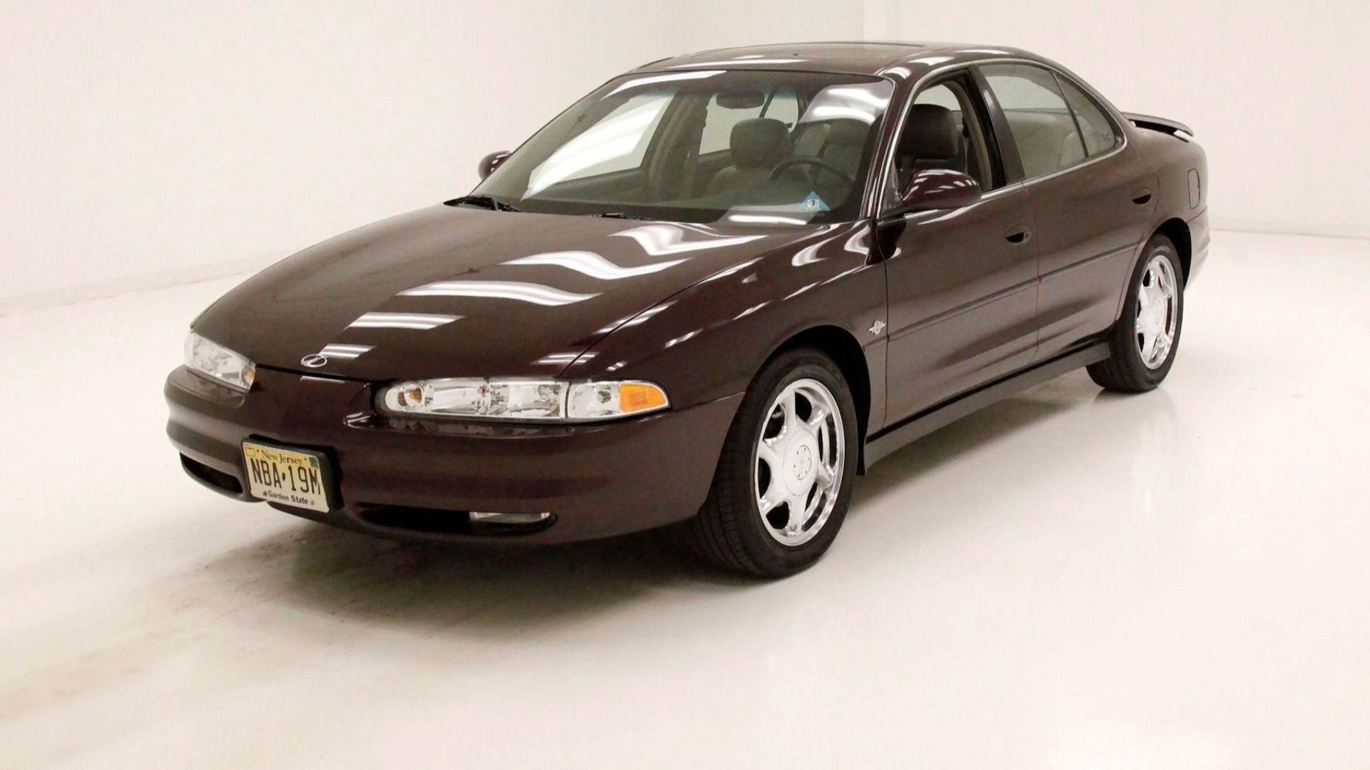 This Car Was One Of Five Models That Wrapped Up Oldsmobile's 100-Year ...