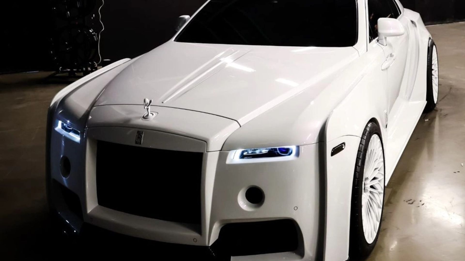 The Most Extreme Rolls-Royce Wraith Won't Hurt Your Eyes