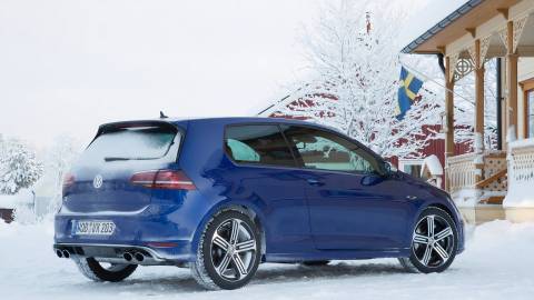 2015 Volkswagen Golf R Pricing, Photos & Specs