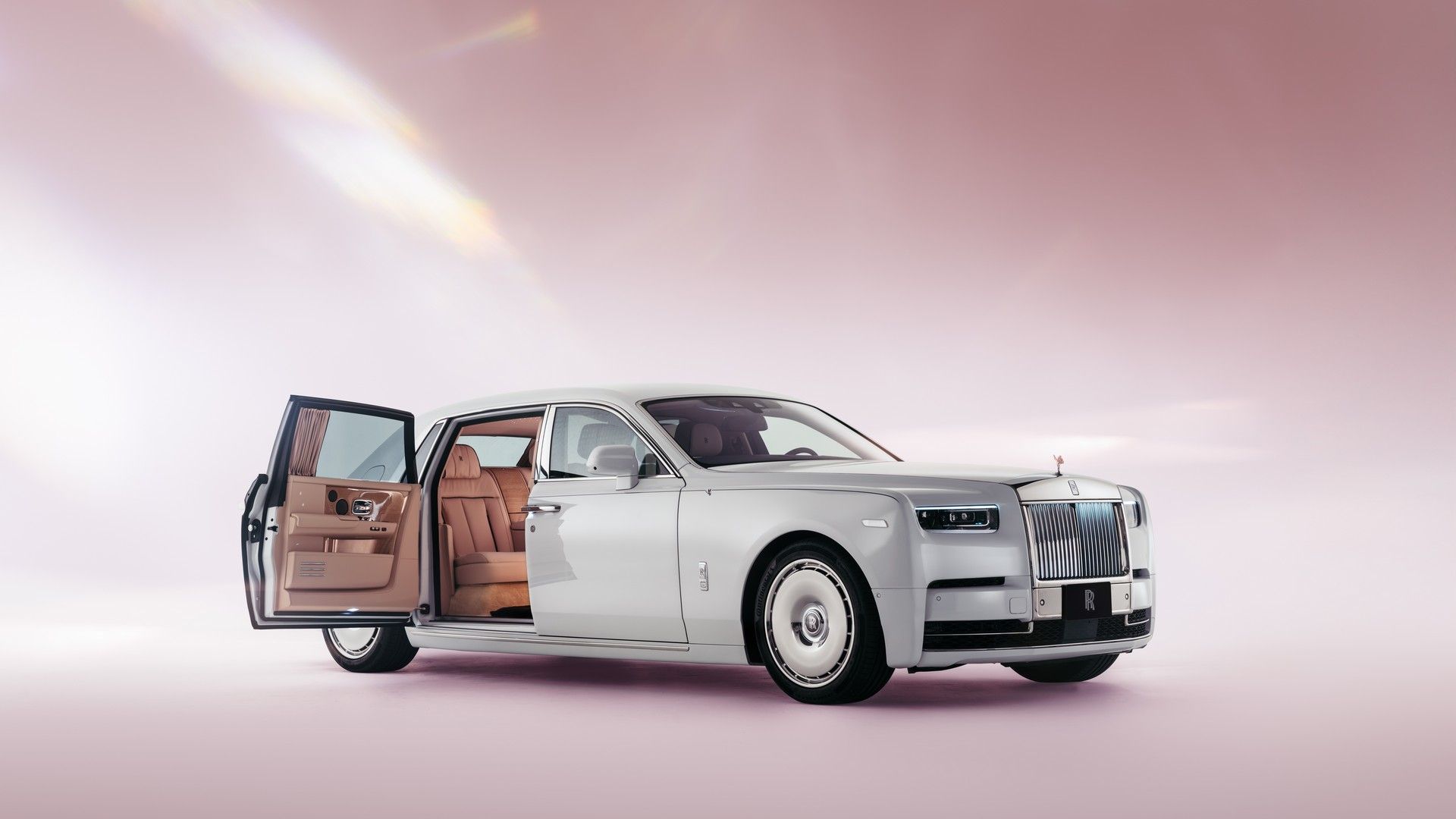 サクラペット K.K. SAKURA ROLLS ROYCE No. A-1 No Rolls-Royce Has Ever Put The Petal To The Metal Like This