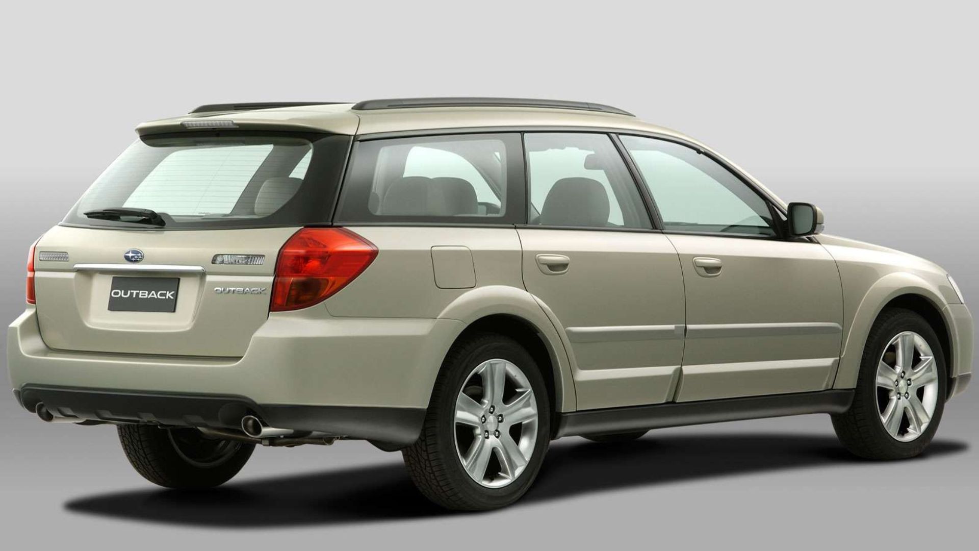 2004 Subaru Outback Exterior Photos