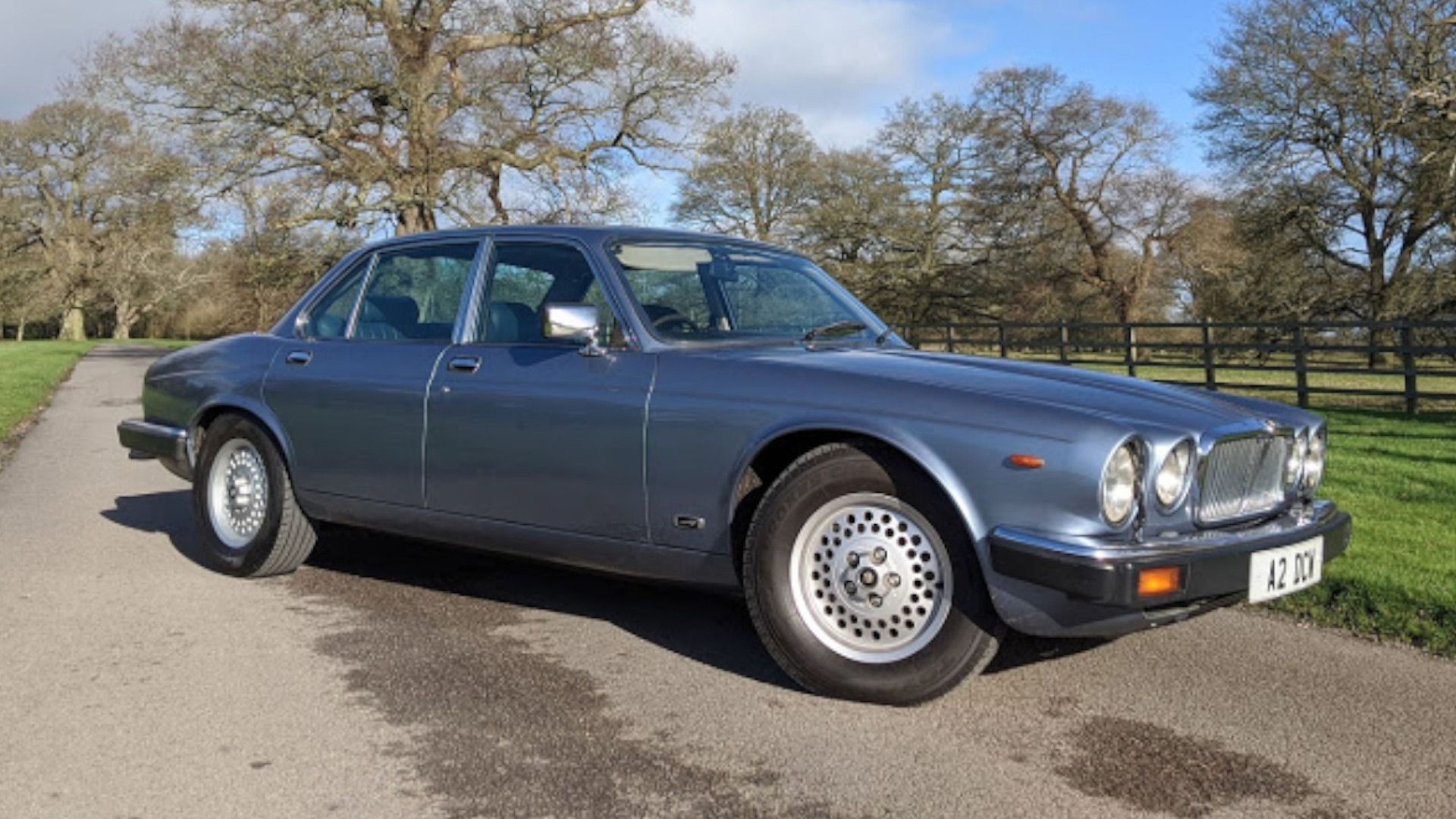 1988 Jaguar XJ12 Front 3/4 View