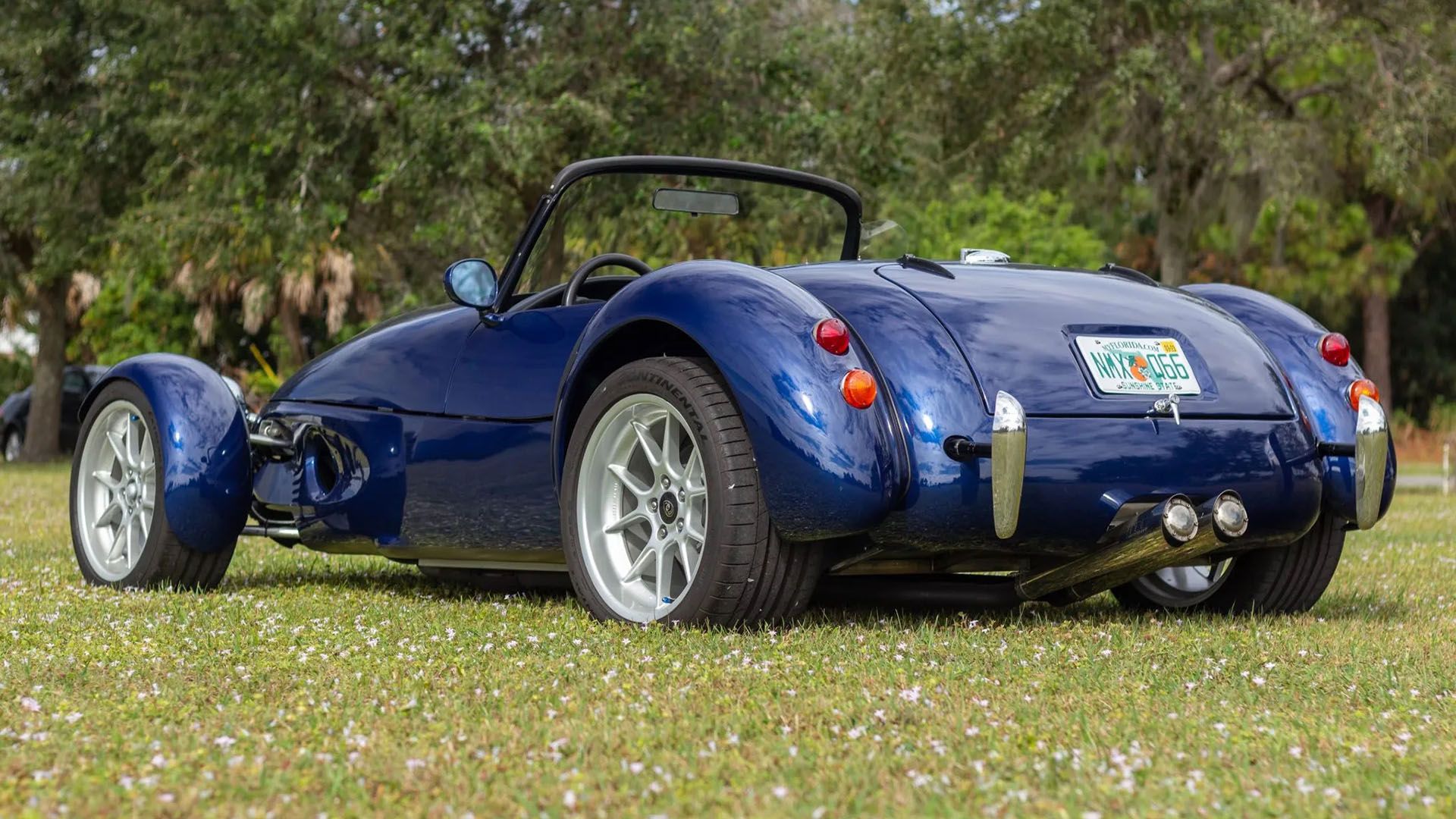The Lightweight Aluminum Roadster Powered By A Ford V8