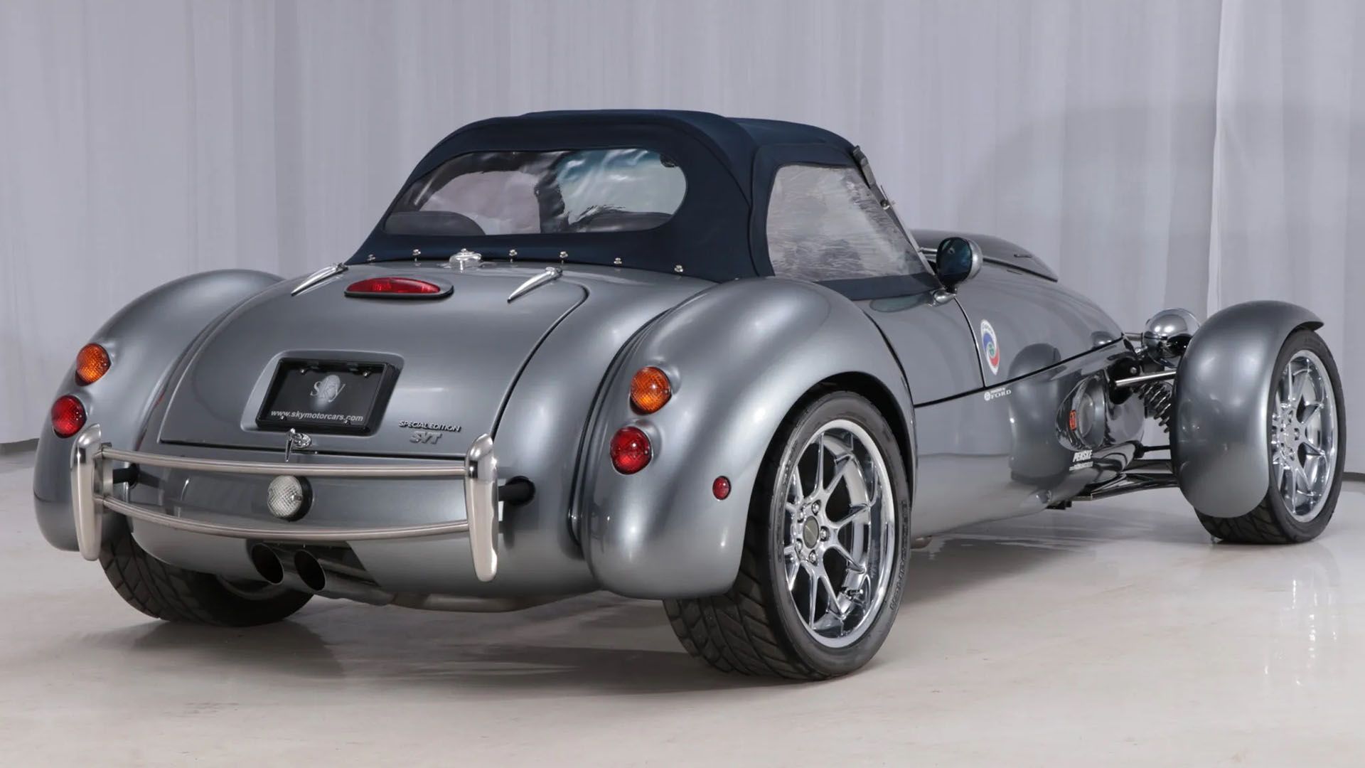 The Lightweight Aluminum Roadster Powered By A Ford V8