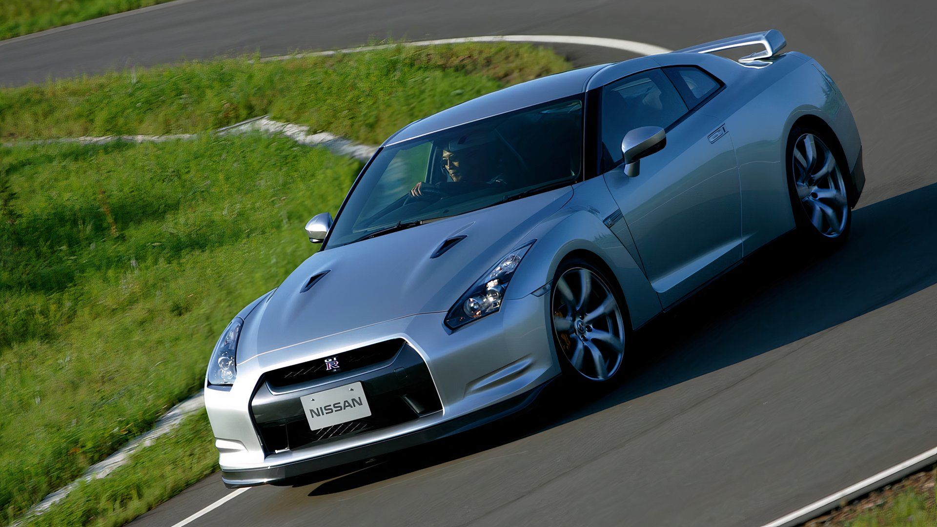 2011 Nissan GT-R Pricing, Photos & Specs
