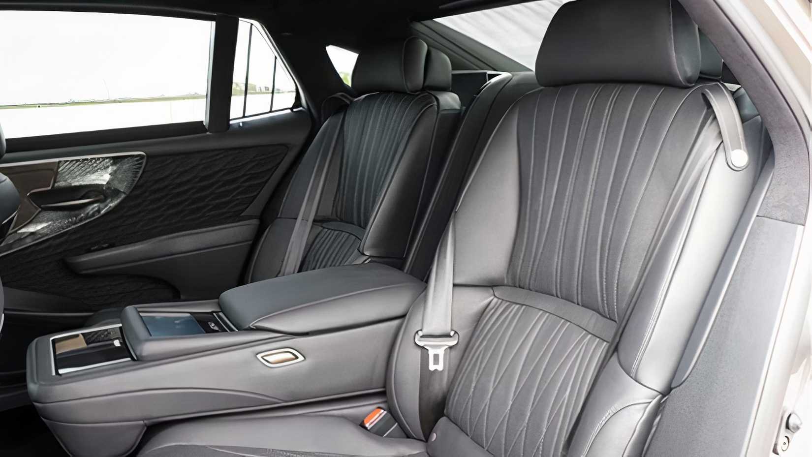 You Can Get A Lexus LS 500 For New Toyota RAV4 Money Because Nobody you-can-get-a-lexus-ls-500-for-new-toyota-rav4-money-because-nobody