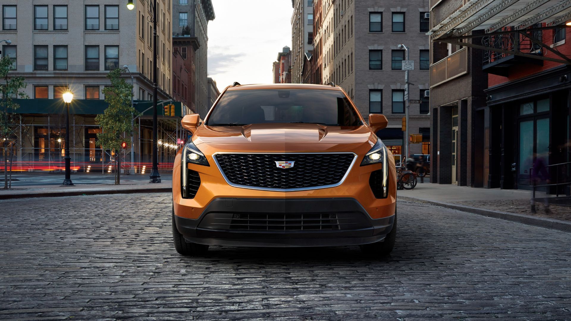 2019 Cadillac XT4 Gold Front View