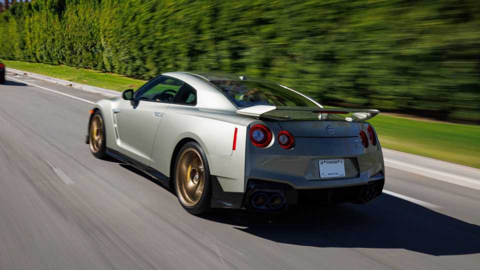 2024 Nissan GT-R Pricing, Photos & Specs