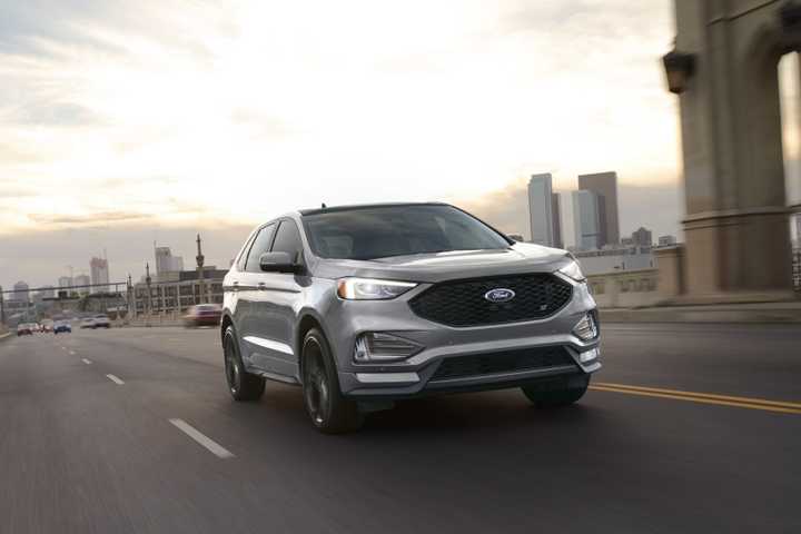 Ford Edge: Review, Pricing, Photos, and Specs