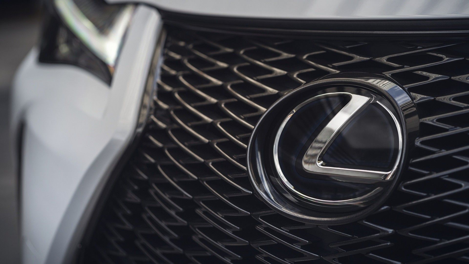 Lexus wycofuje swojego małego SUV-a w tym samym roku, w którym JD Power uznało go za najlepszego