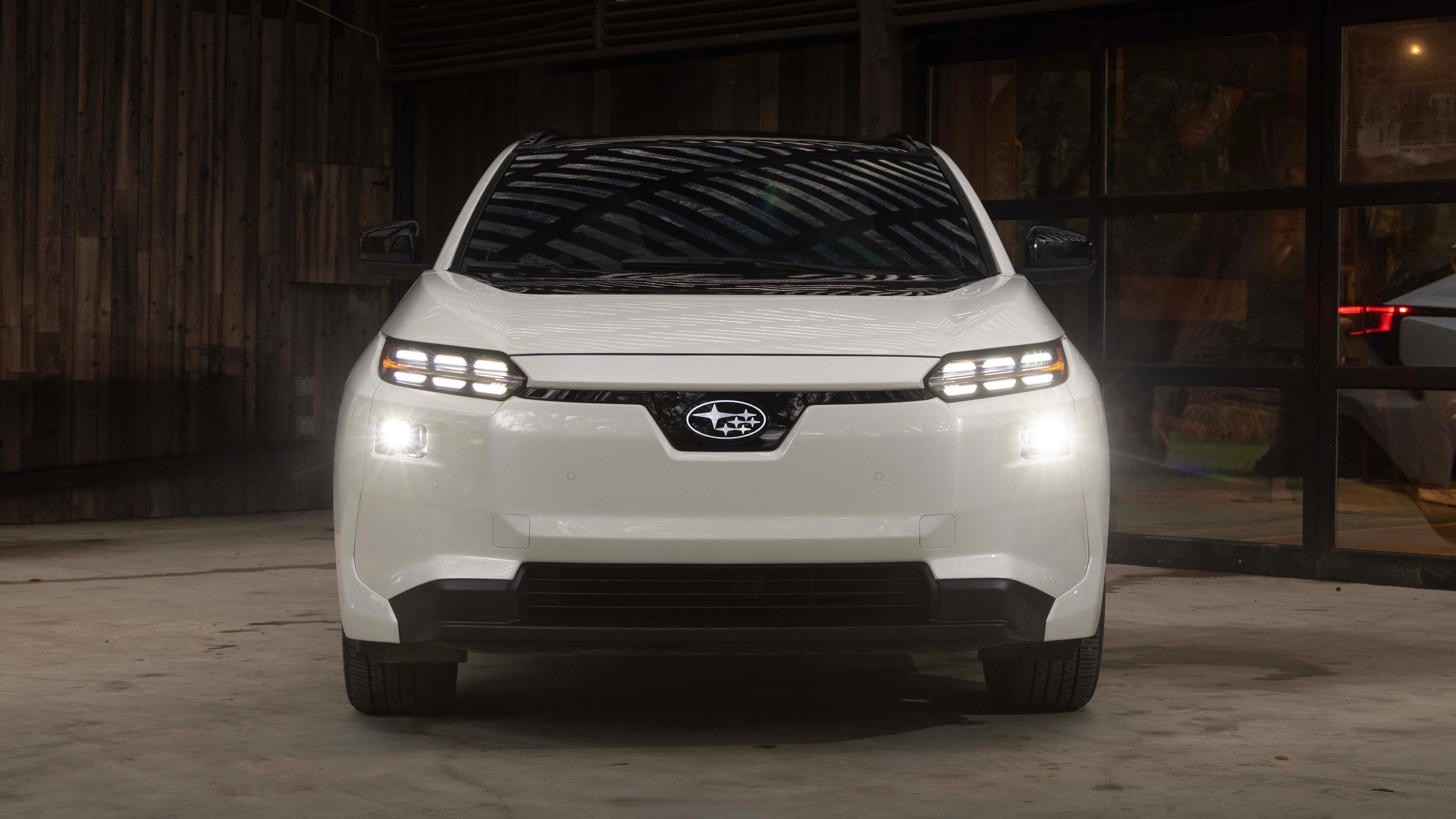 2026 Subaru Solterra Exterior 3