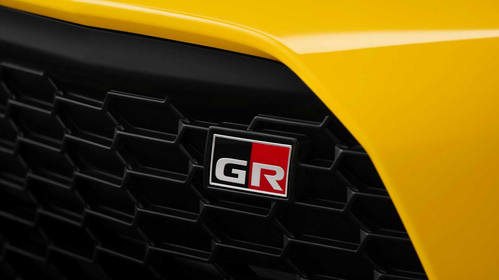 2026 Toyota GR86_SE_Yuzu_008