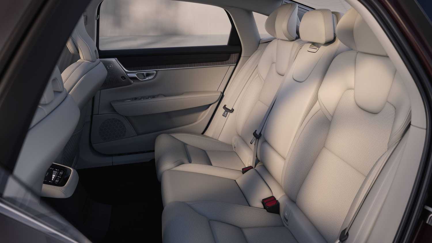 S90 Inzerior Volvo's S90 Luxury Flagship Takes Swedish Elegance To New Heights