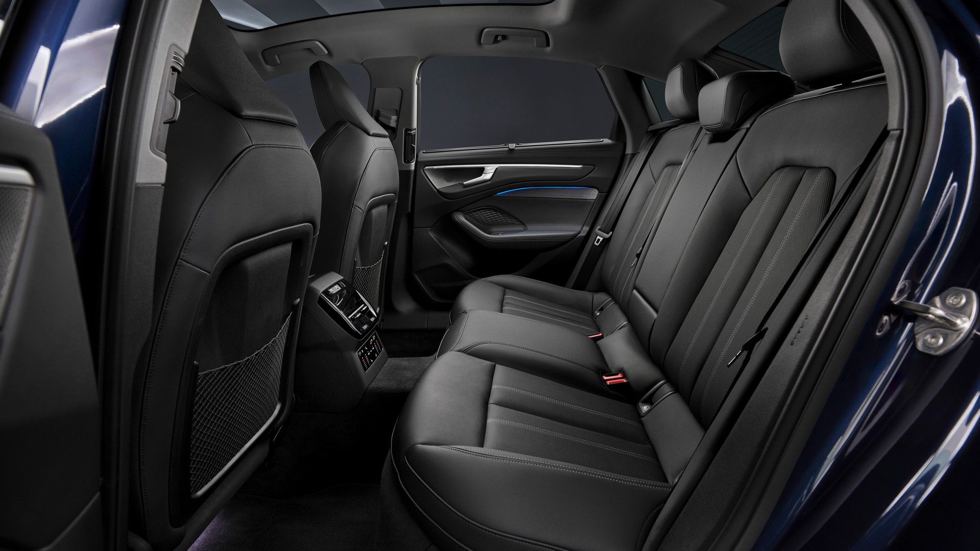 2026 Audi A6 interior centre console