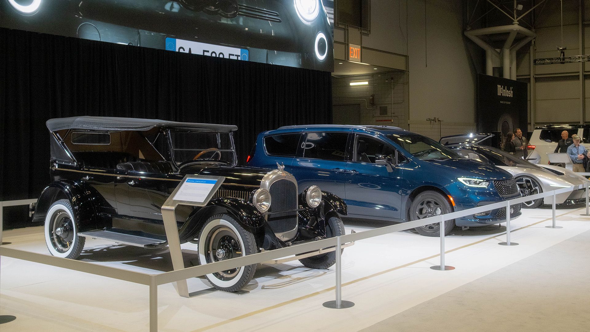 Chrysler Six Prototype NY Auto Show Justin Westbrook cam pic show floor