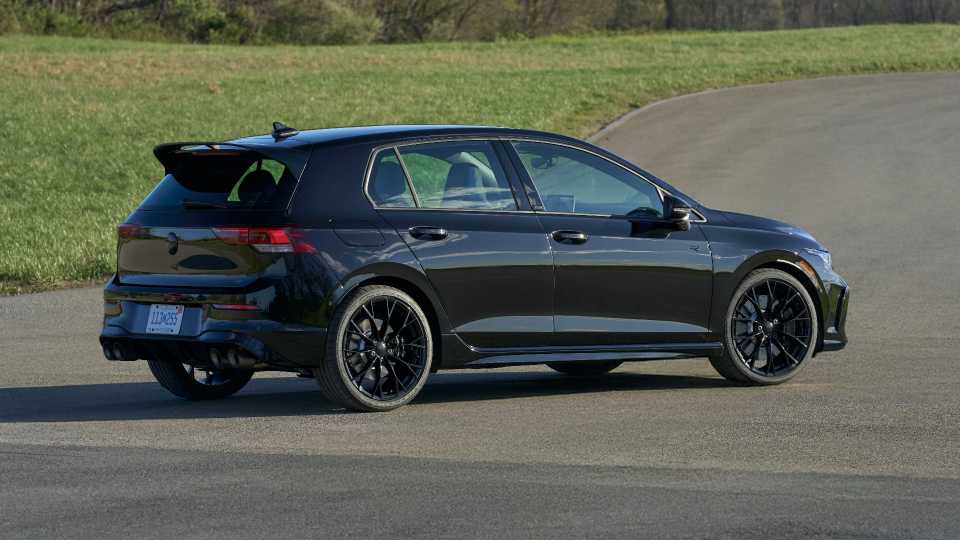 Volkswagen Golf R – photo 8