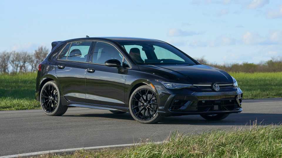Golf R 26 2025 Volkswagen Golf R Pricing, Photos & Specs