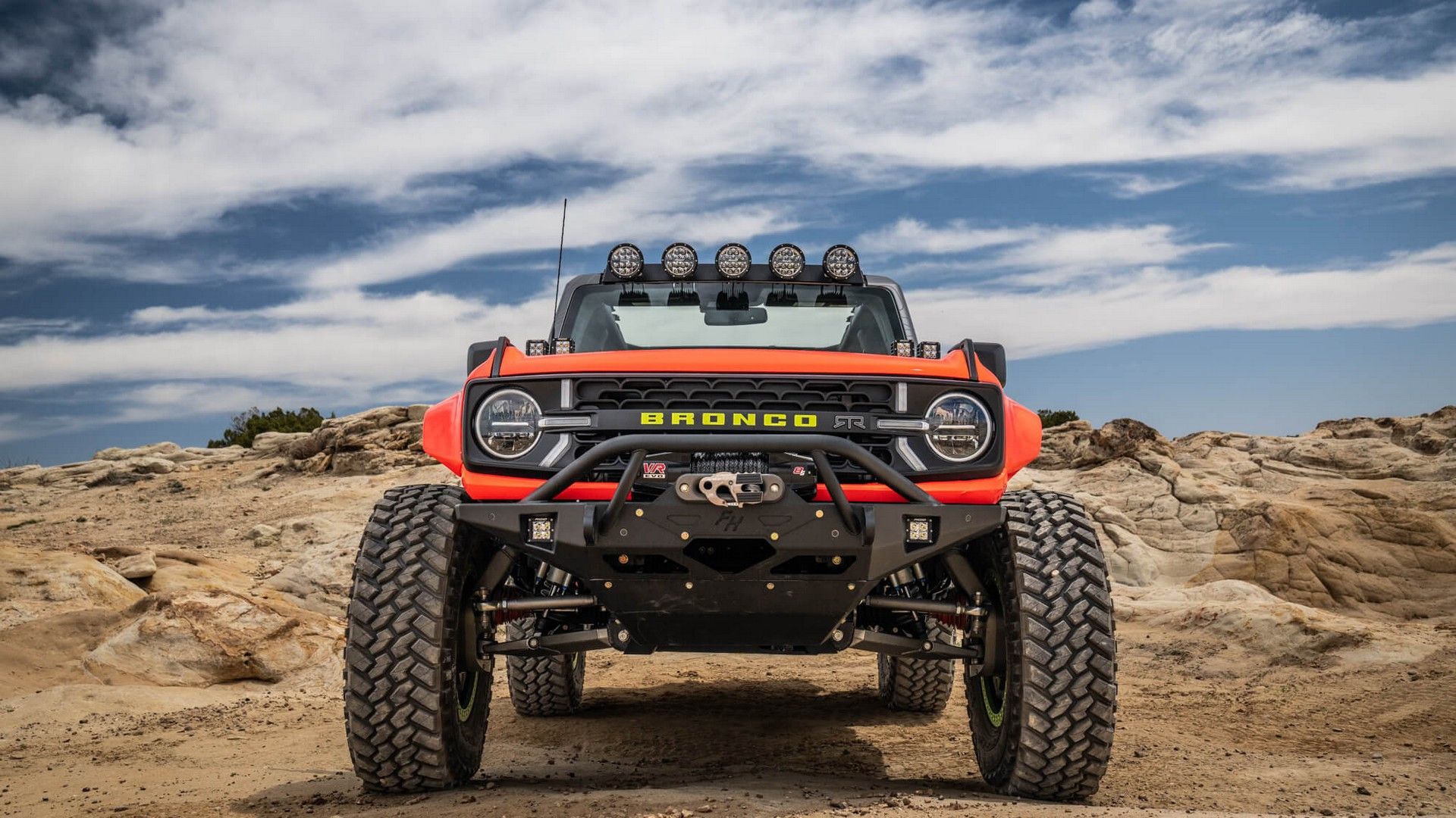 RTR Crams Ford's Monstrous Godzilla Engine Into A Bronco