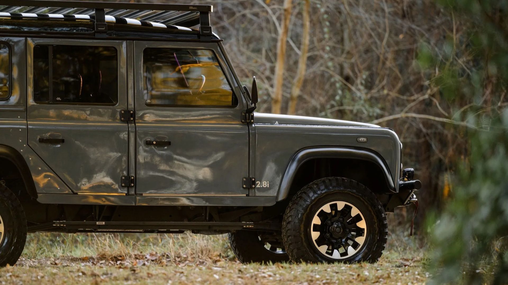 192 HP, 7,000 RPM, Full-Time 4WD: The Ultimate Factory Defender Was ...