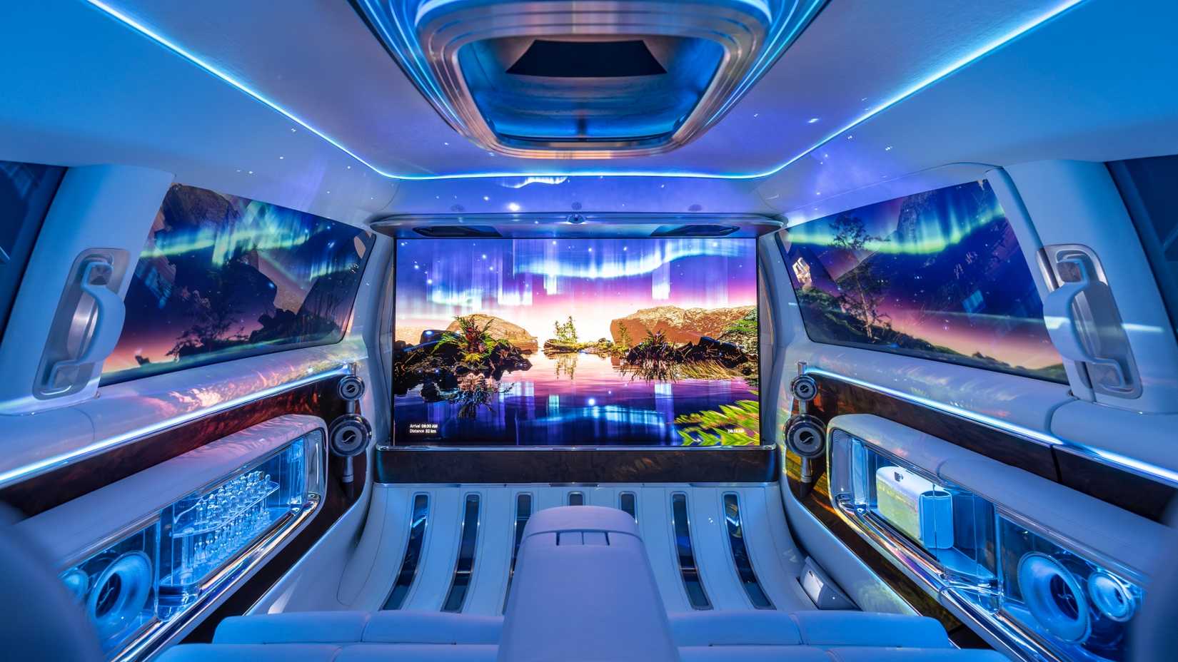 Mercedes-Benz VLE-Class Luxury Minivan Debuts In March, Will Be Sold In US
