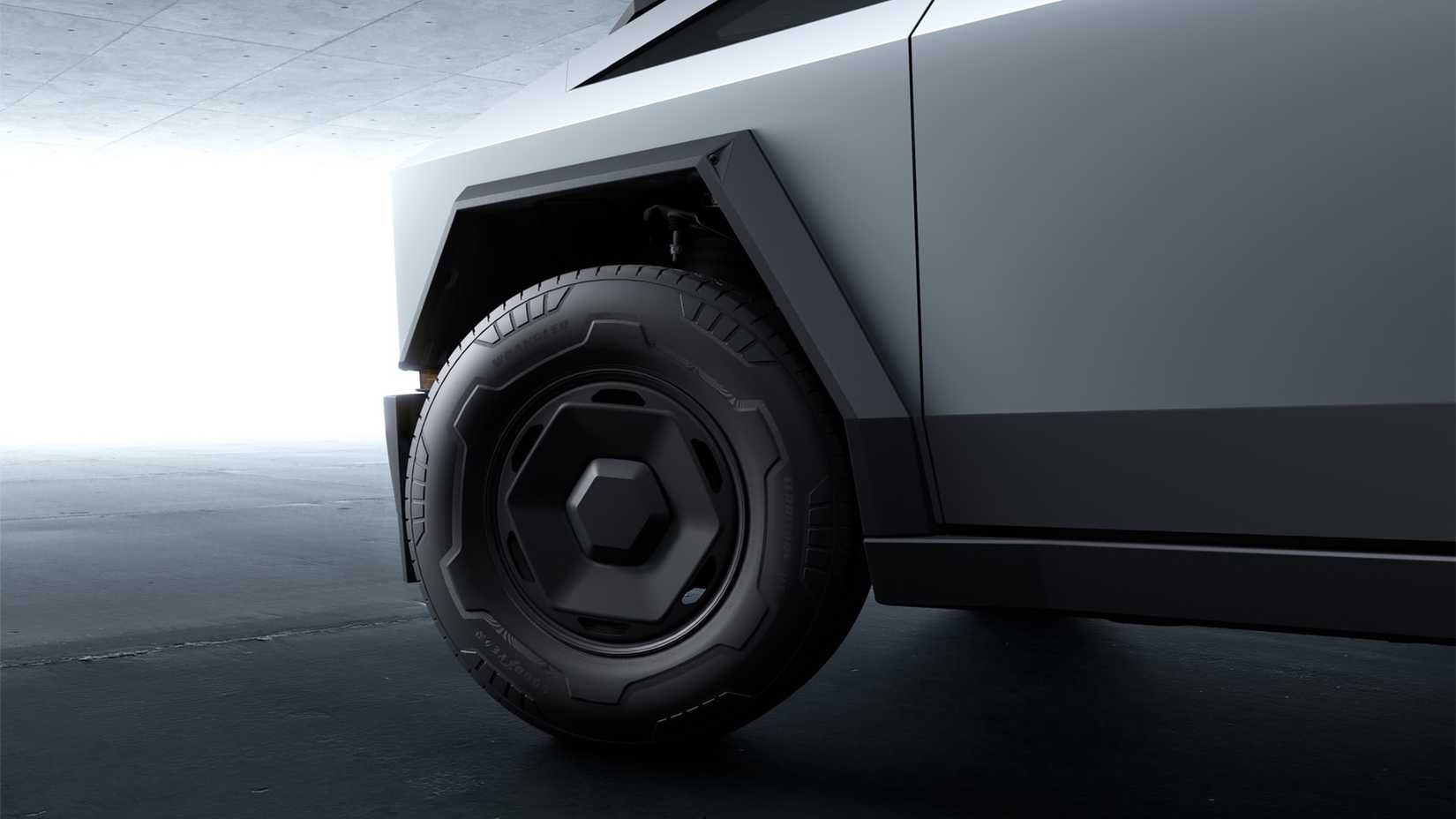 2025 Tesla Cybertruck Long Range AWD