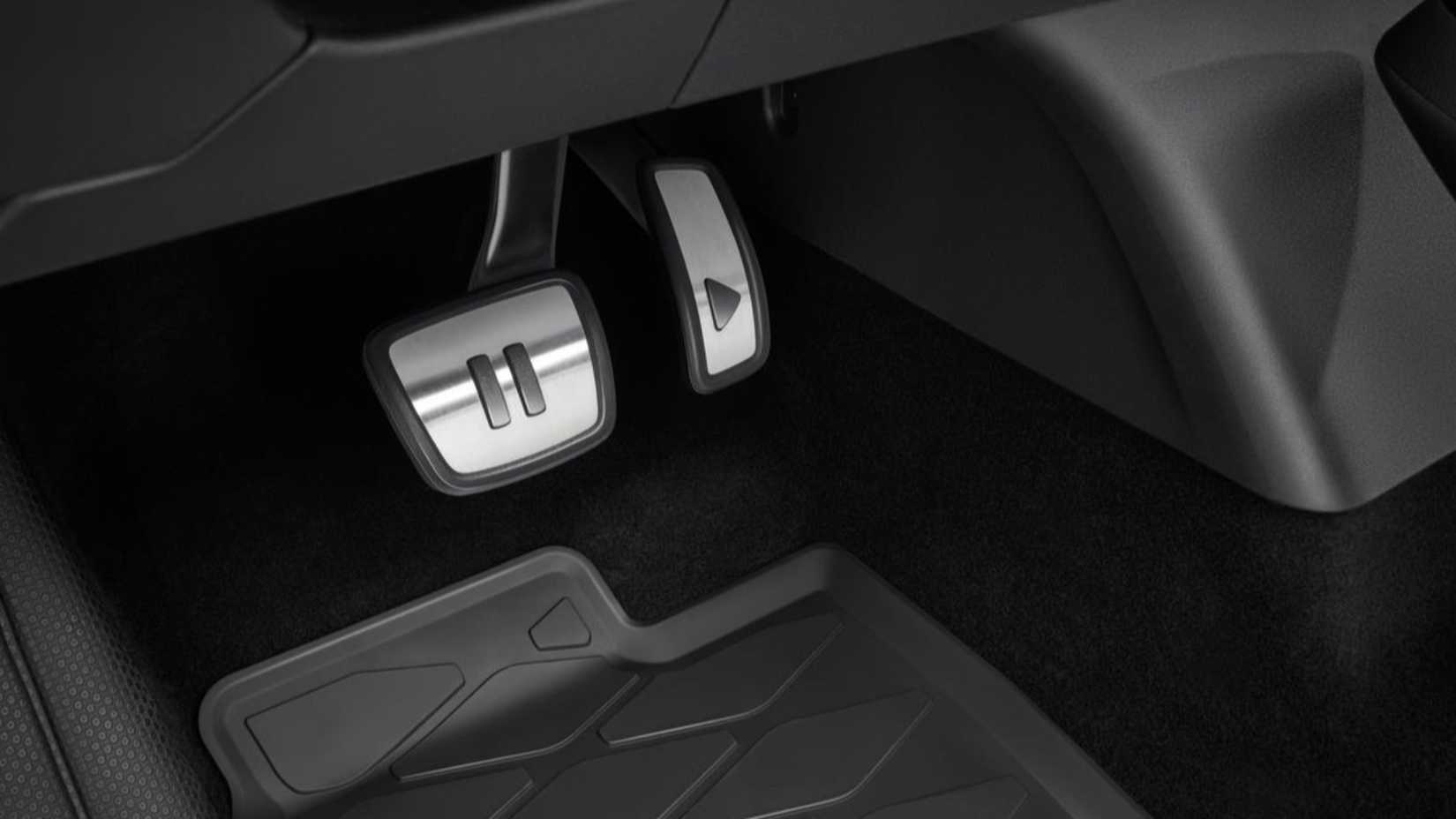 2025 VW ID. Buzz Interior Play and Pause Pedals