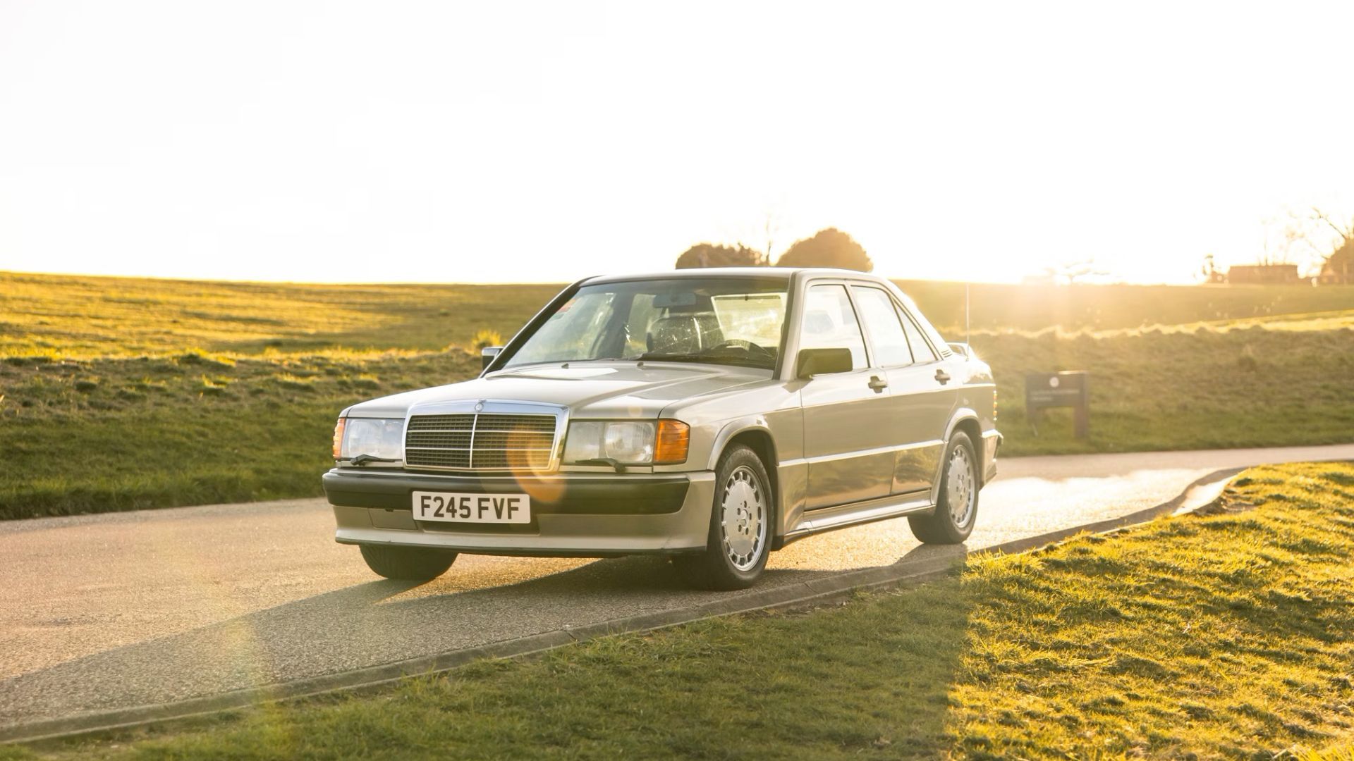 The Mercedes 190 E 2.3-16 Achieved A Distance Record At The Nardo Ring