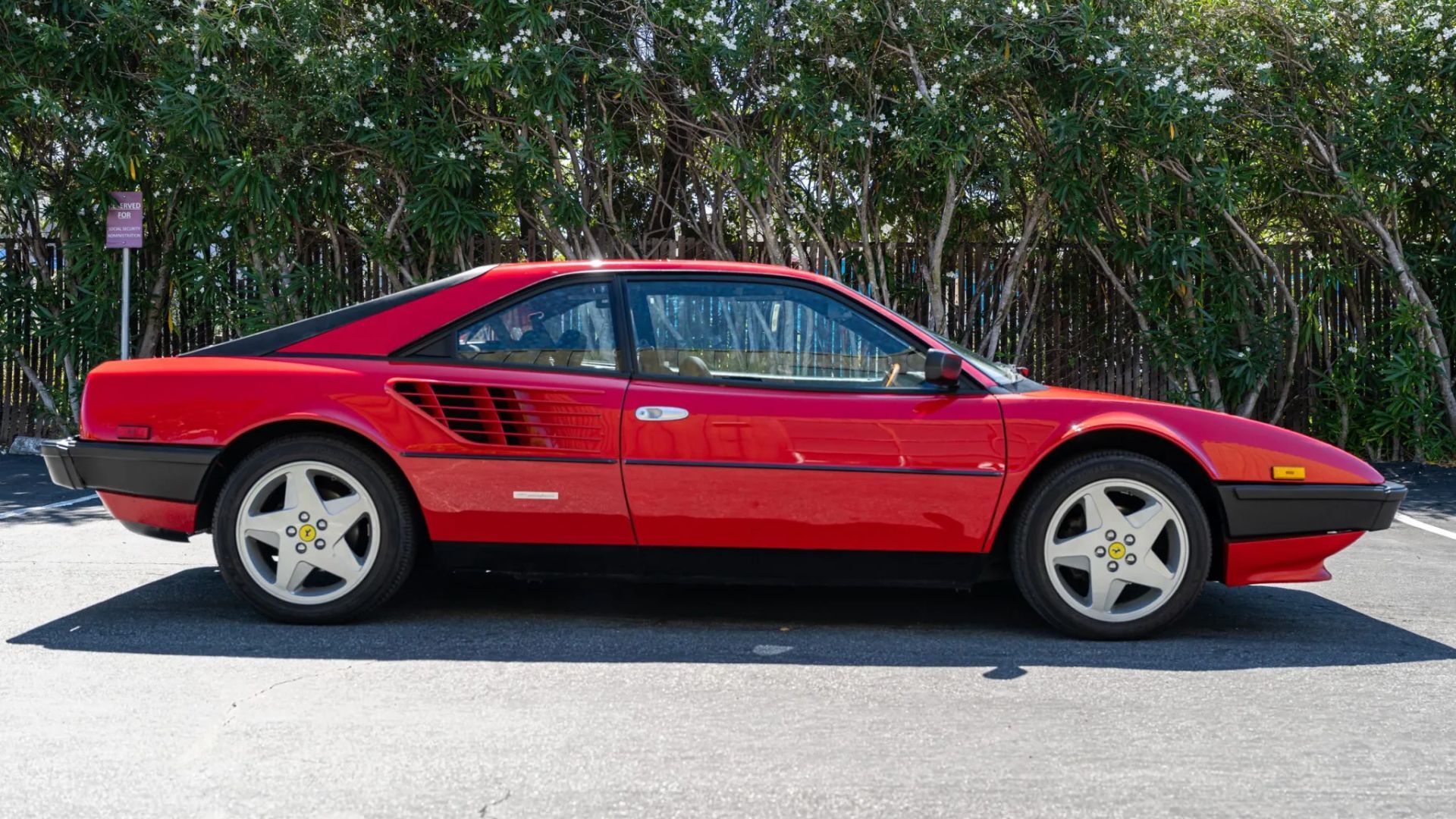 These Are 10 Of The Slowest Sports Cars Ever Sold