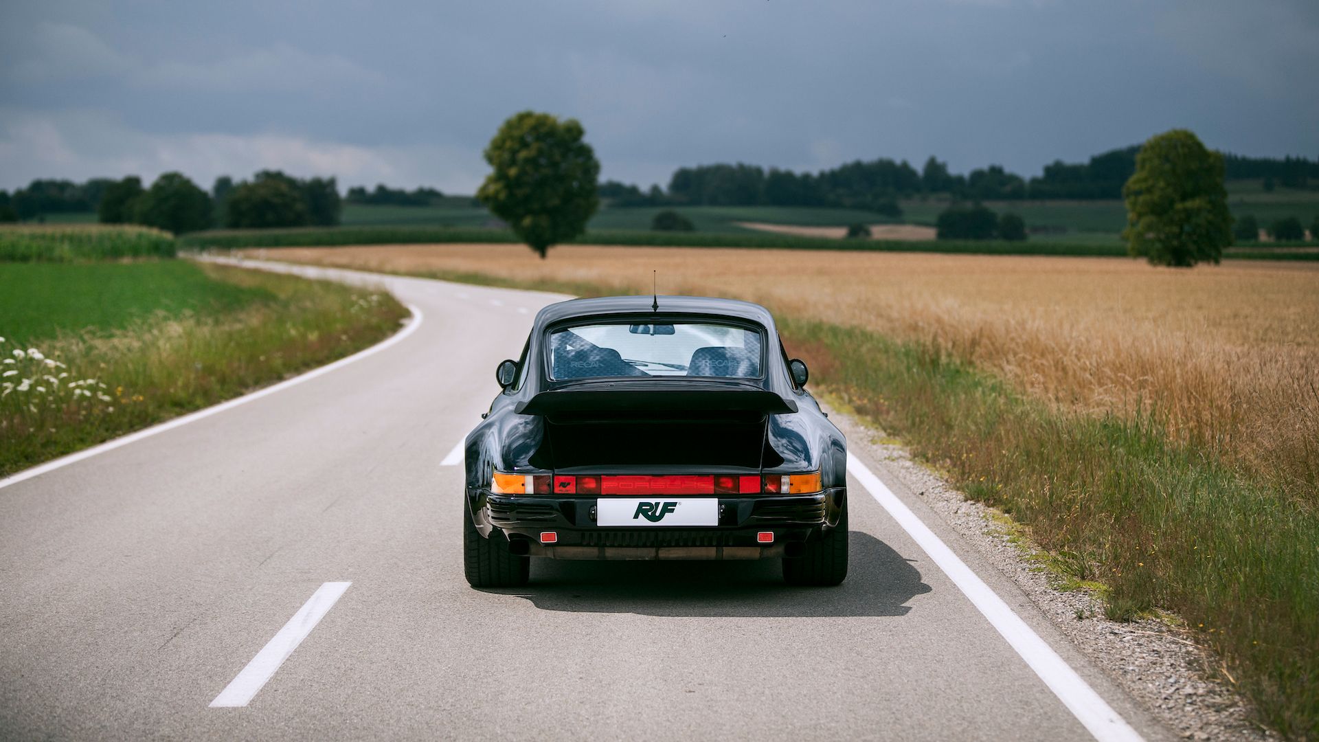 The Hardcore Porsche That Could Humble The Ferrari F40