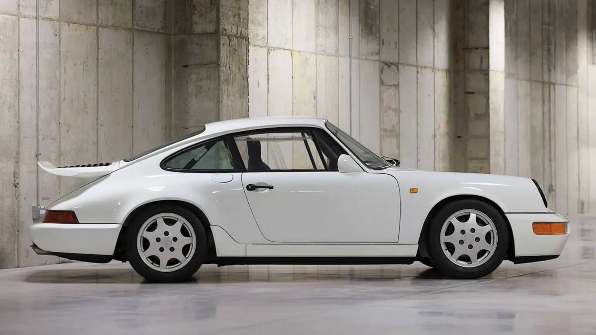 1991 Porsche 964 Carrera 4 Leichtbau Gooding Christie -8
