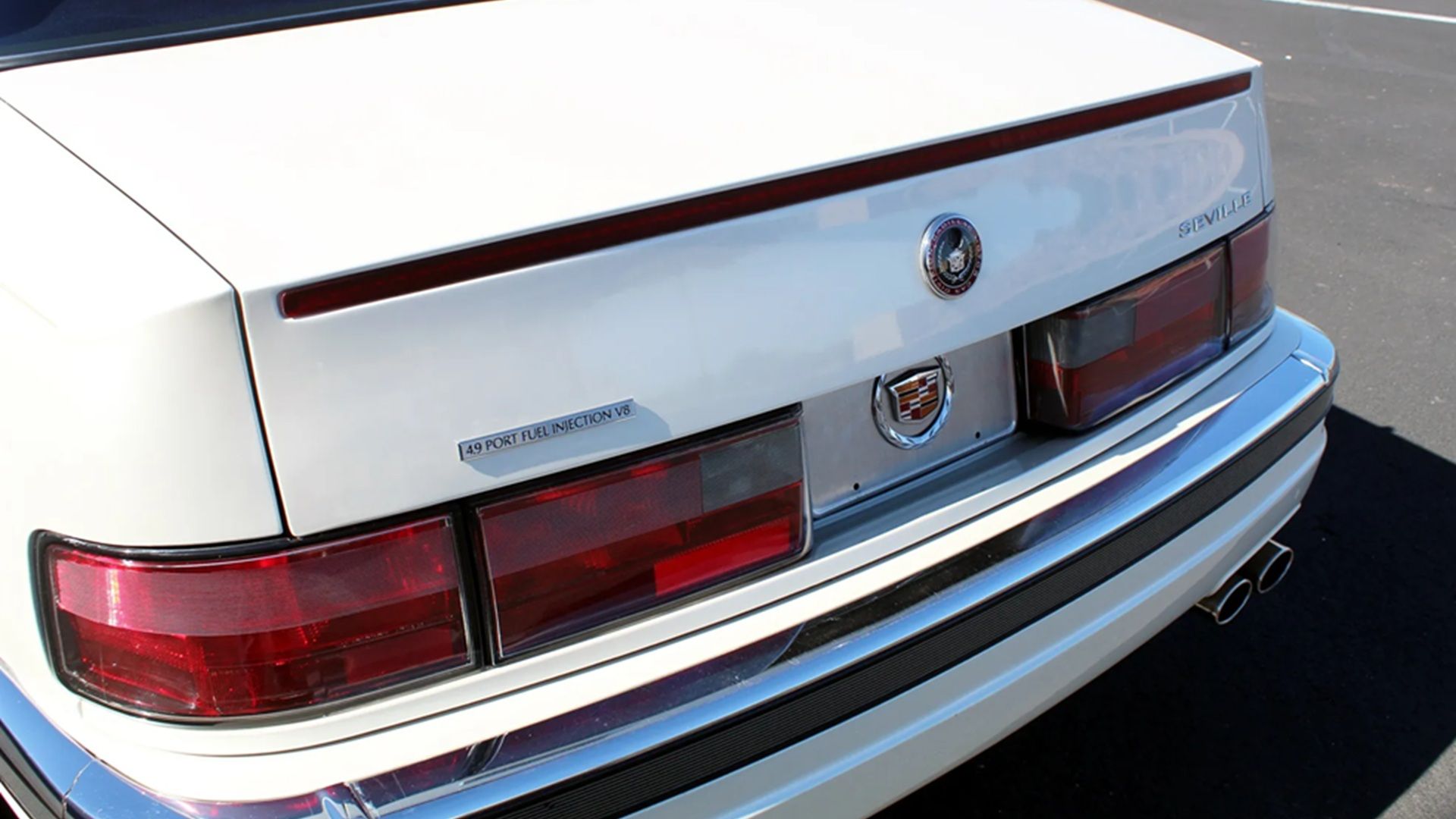 The First Luxury Car To Use An LED Third Brake Light Wasn’t The One You ...