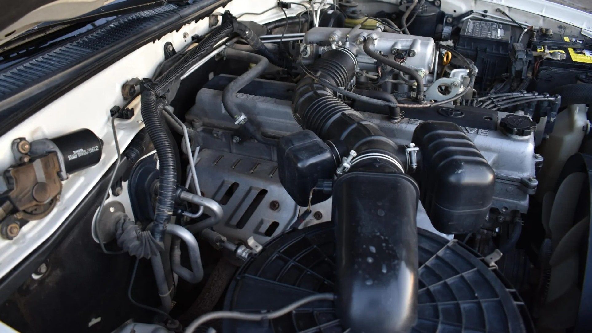 The Biggest Inline-6 Engine Ever Built By Toyota