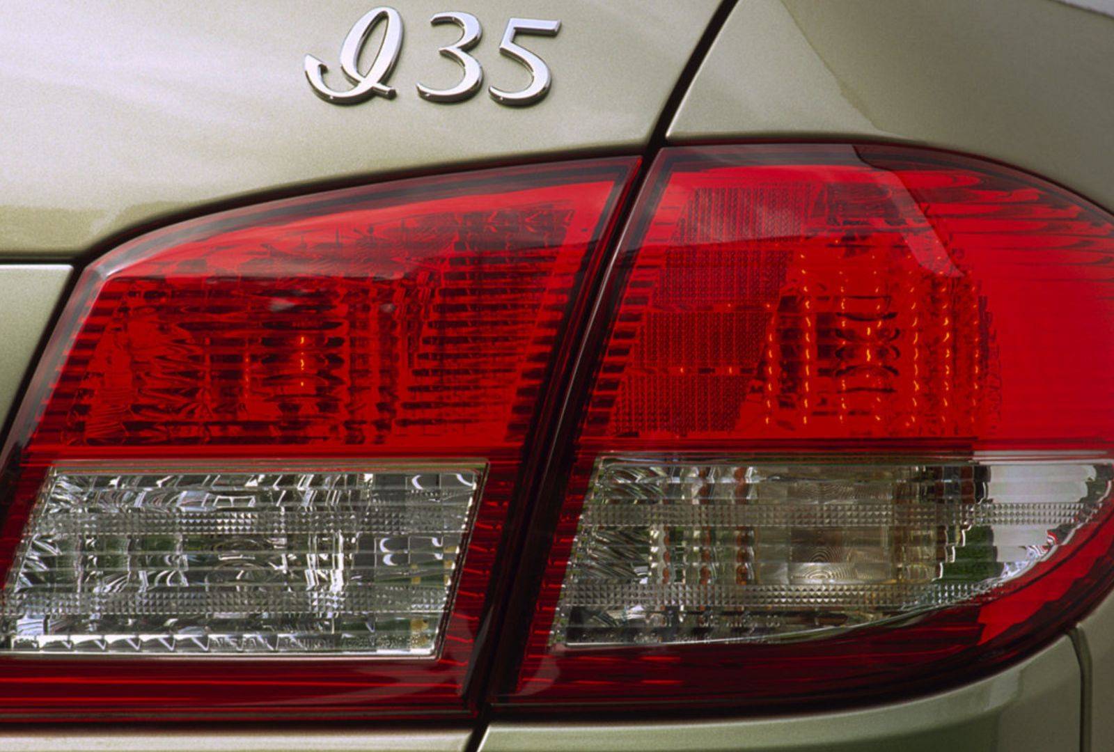 2004 Infiniti I35 Is A Forgotten Lexus ES Rival To Remember